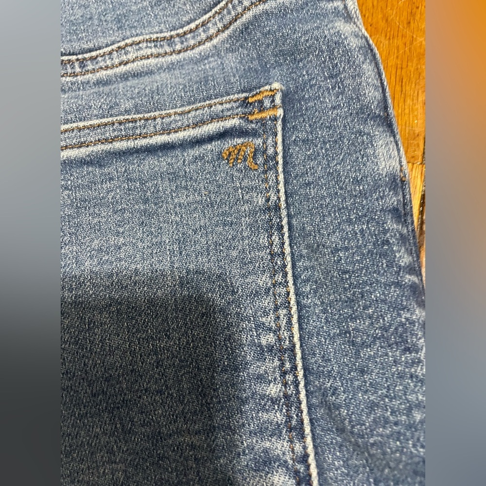 Madewell Cali Boot Medium Wash Denim | Size 26 - Picture 6 of 9